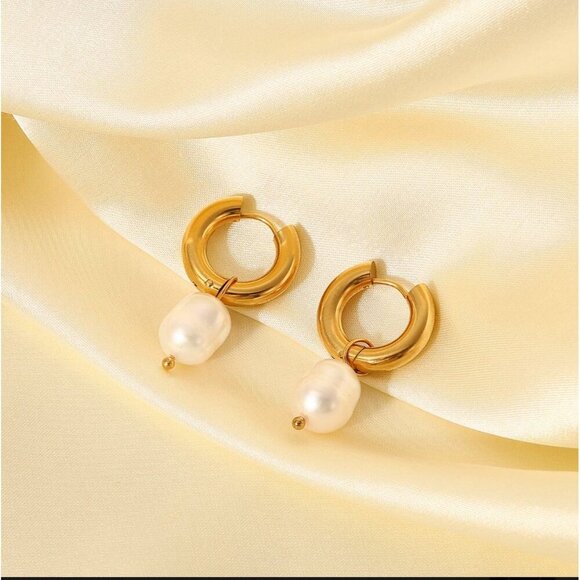 Fresh Water Pearl Drop Earrings, Charm and Trendy Gold Plated Earrings - Picture 2 of 7